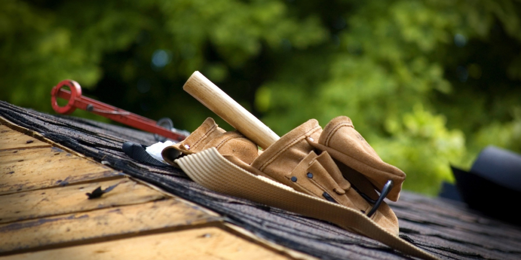 hire roofing contractor